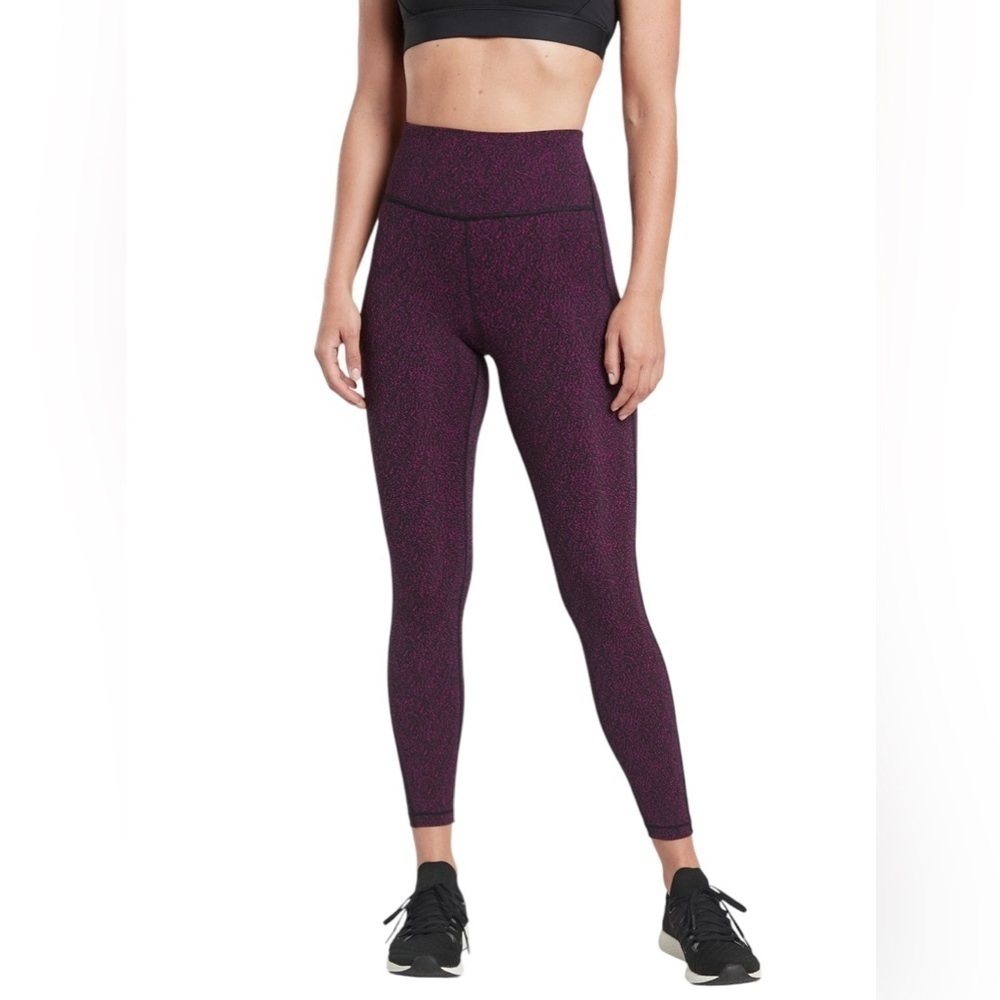 Athleta Ultimate Stash Pocket Textured 7/8 Tight Legging Size XS Black Fuchsia